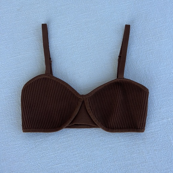 Babaton Sculpt Knit Bra Top - Picture 3 of 3